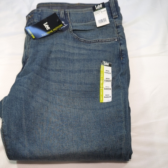 Lee Men's Relaxed Fit Denim Jeans - Picture 1 of 10